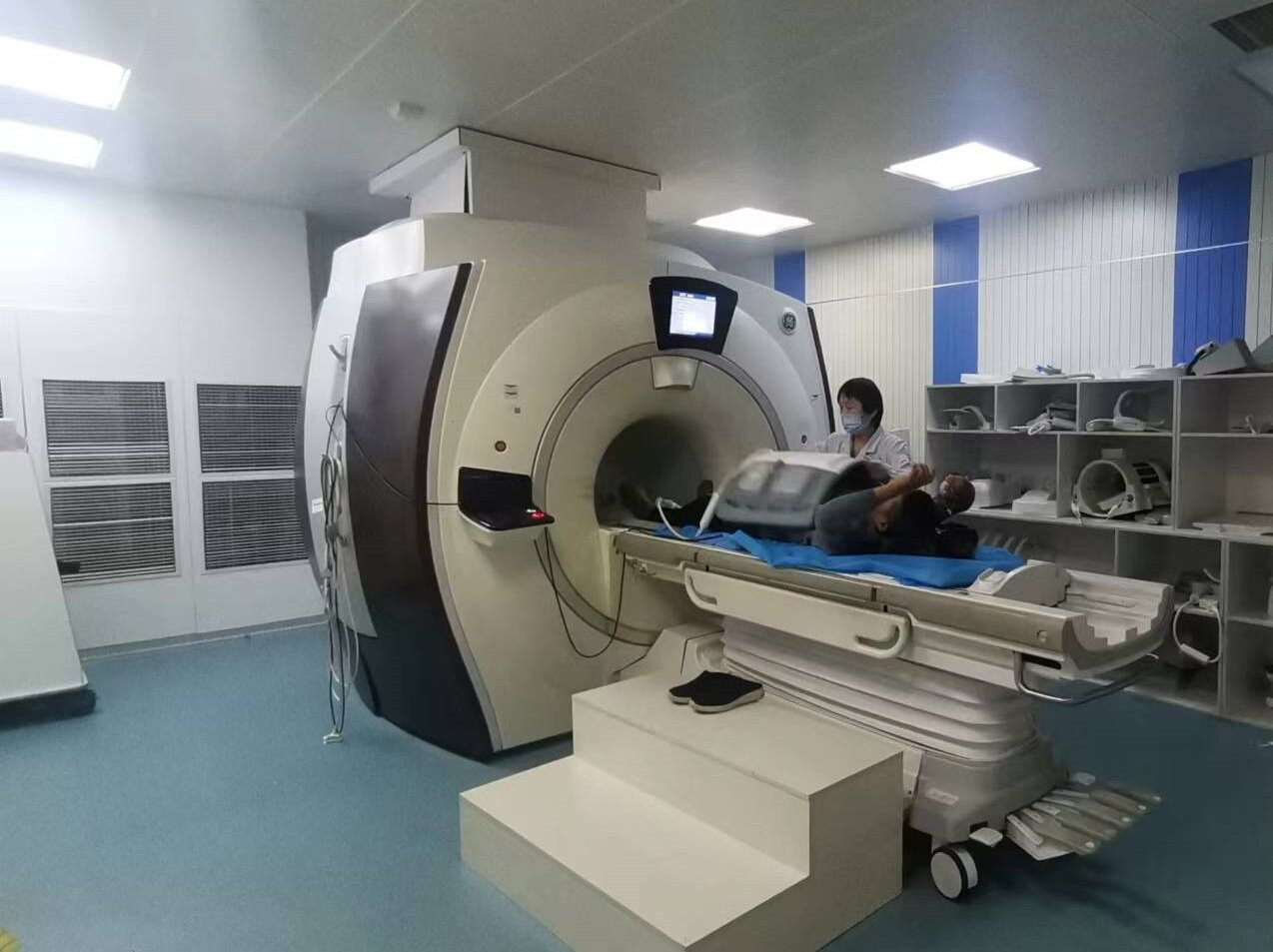 GE3.0T磁共振成像设备(MRI).jpg